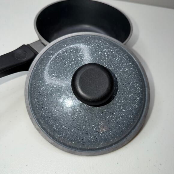 1970s Club Cast Aluminum 1 Quart Saucepan and Lid Speckled Grey Club Cooking Pan - Picture 5 of 9